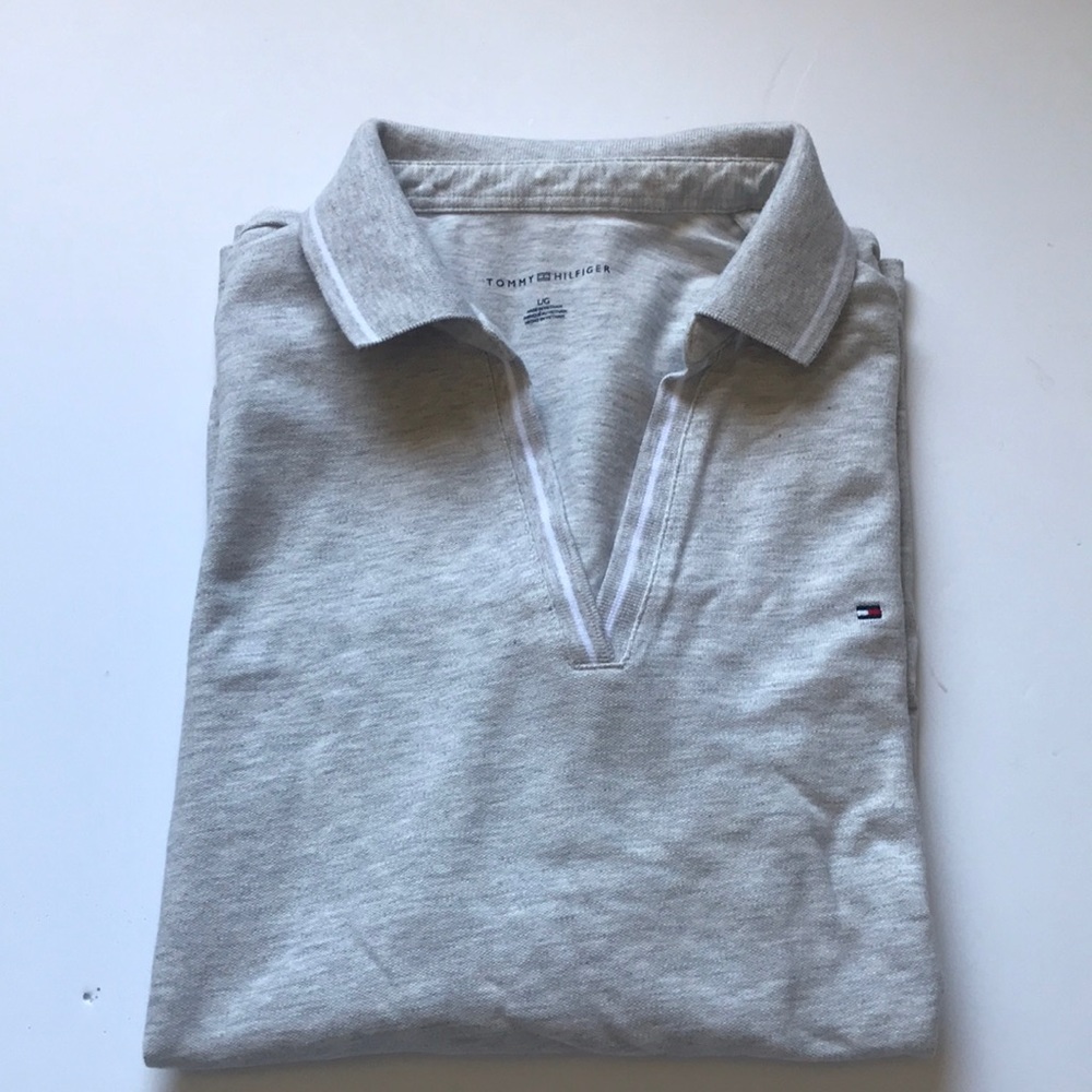 Women Tommy Hilfiger v neck with collar